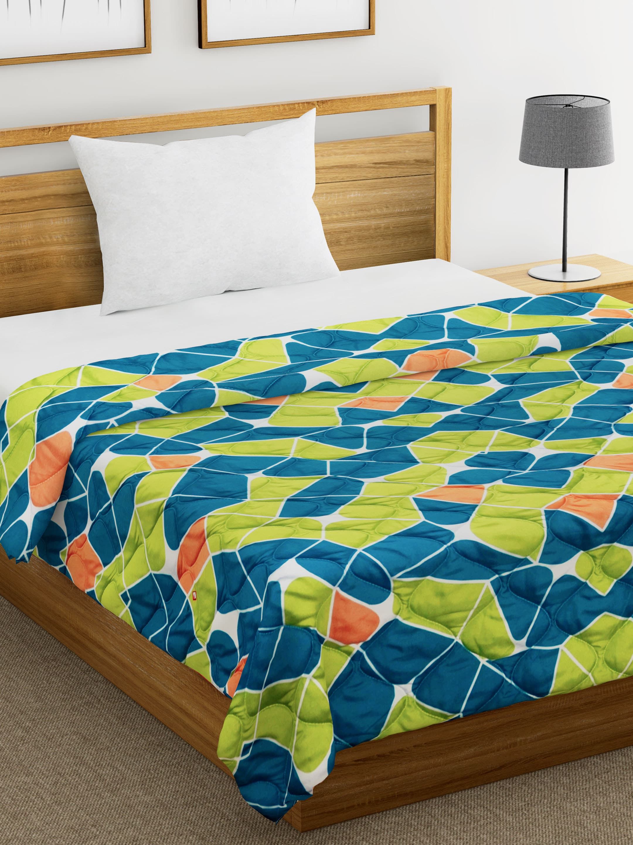Divine Casa Green & Teal Blue Geometric Mild Winter 110 GSM Single Bed Comforter Price in India