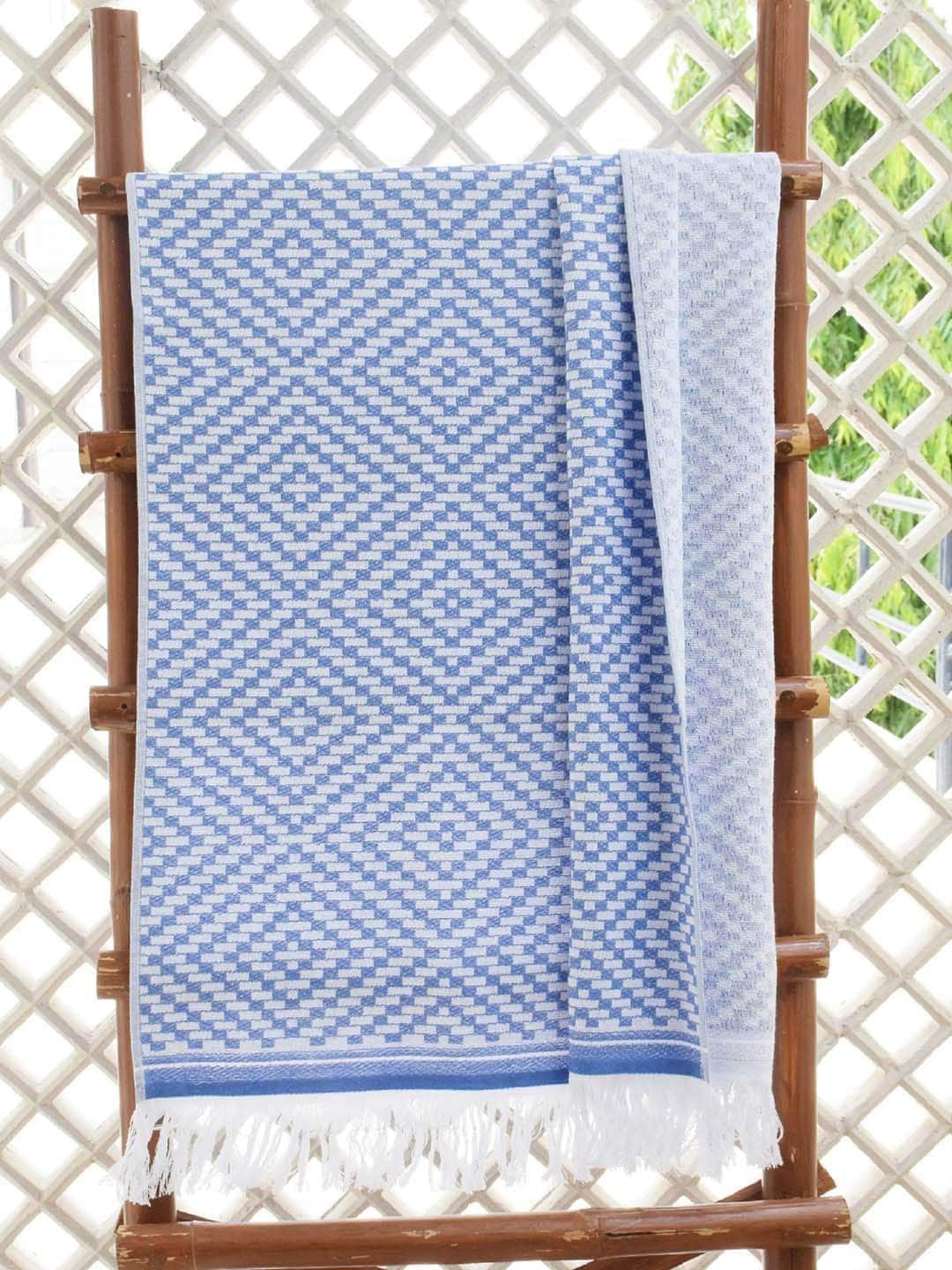 Avira Home Blue & White Printed Cotton 350 GSM Bath Towel Price in India