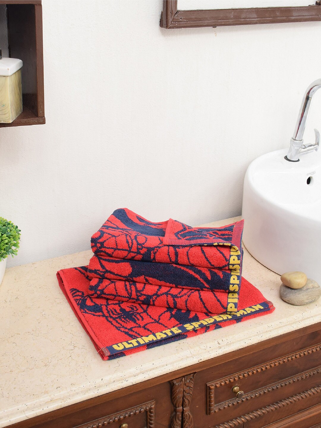 Avira Home Unisex Set of 4 Red & Blue Spiderman Printed 500 GSM Hand Towels Price in India