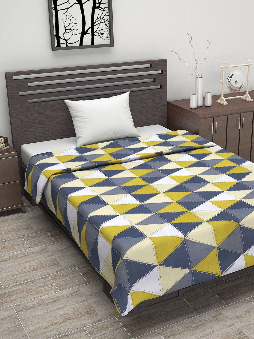Divine Casa Yellow & Grey Geometric AC Room 110 GSM Single Bed Dohar Price in India