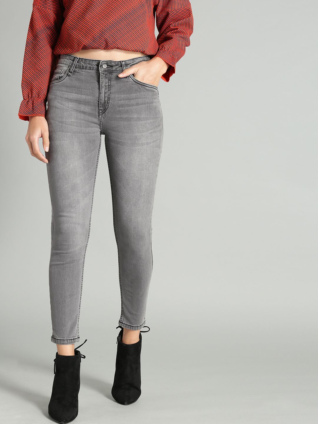 Roadster Women Grey Skinny Fit Mid-Rise Low Distress Stretchable Jeans Price in India