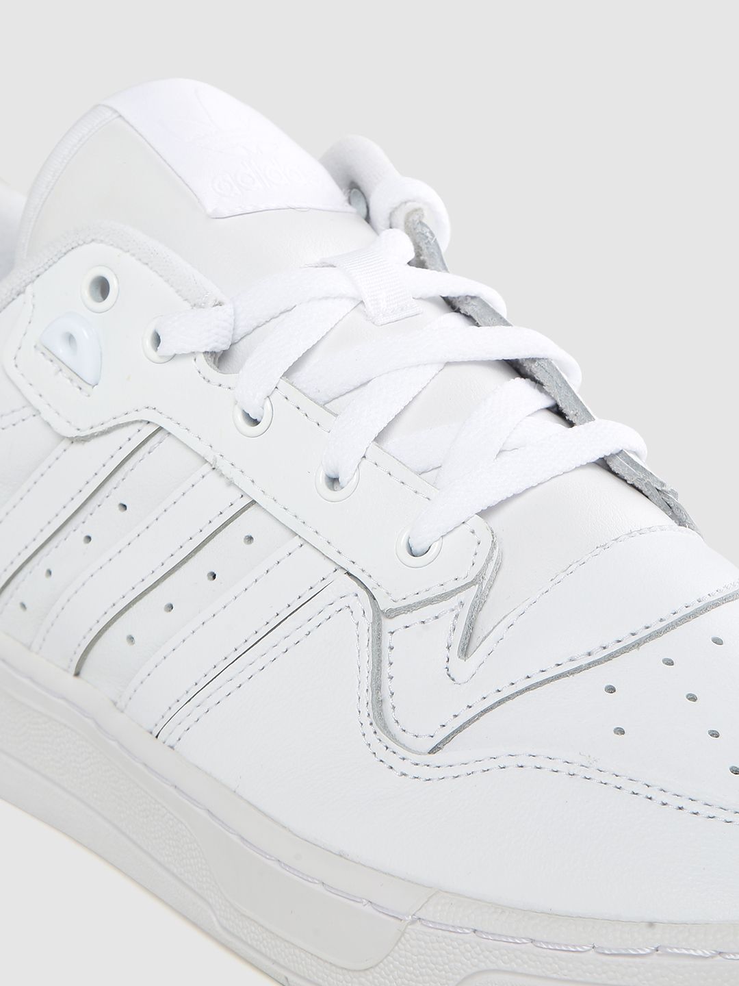 Buy ADIDAS Originals Men White Rivalry Low Sneakers - Casual Shoes for Men  10395005 | Myntra