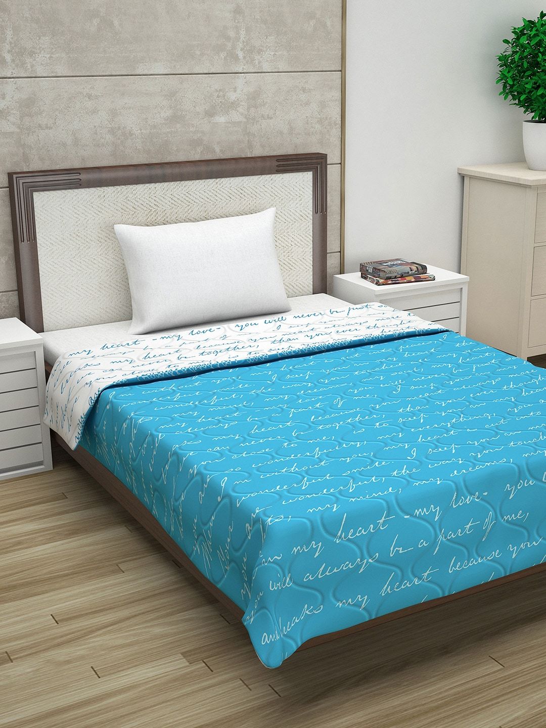 Divine Casa Turquoise Blue & White Mild Winter 110 GSM Reversible Single Bed Comforter Price in India