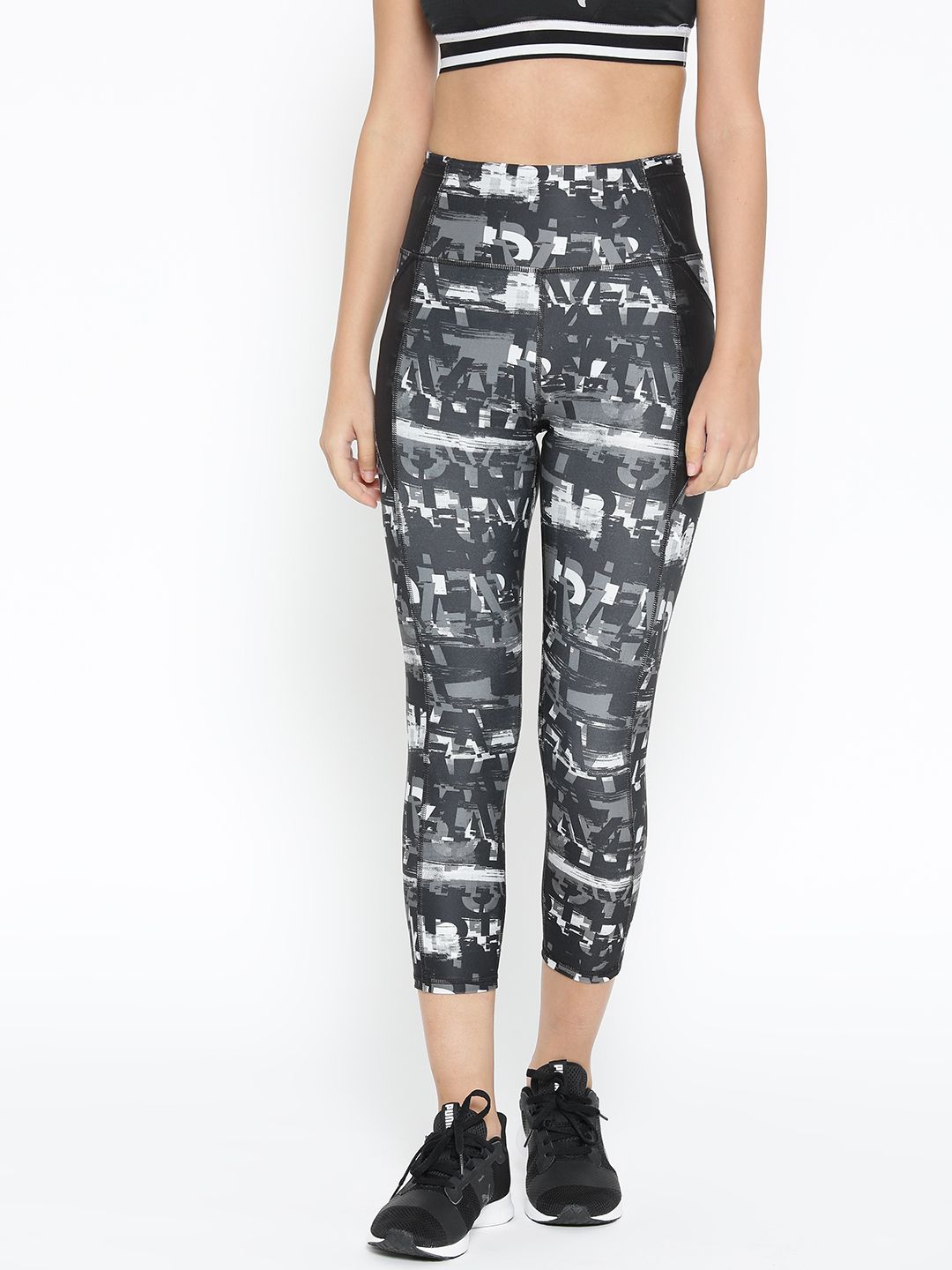 Puma Women Charcoal Grey & Off-White Be Bold All-Over Print 3/4th Training Tights Price in India