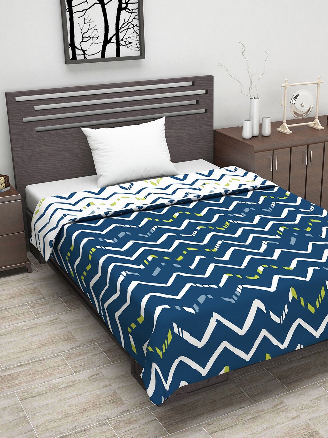 Divine Casa Blue & White Abstract AC Room 110 GSM Single Bed Dohar Price in India