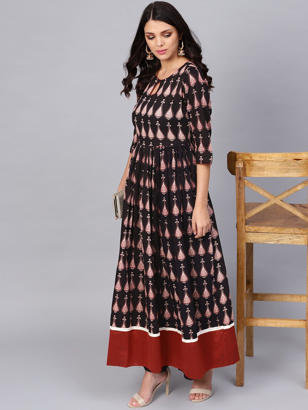 Divena Women Black & Red Printed Anarkali Kurta Price in India