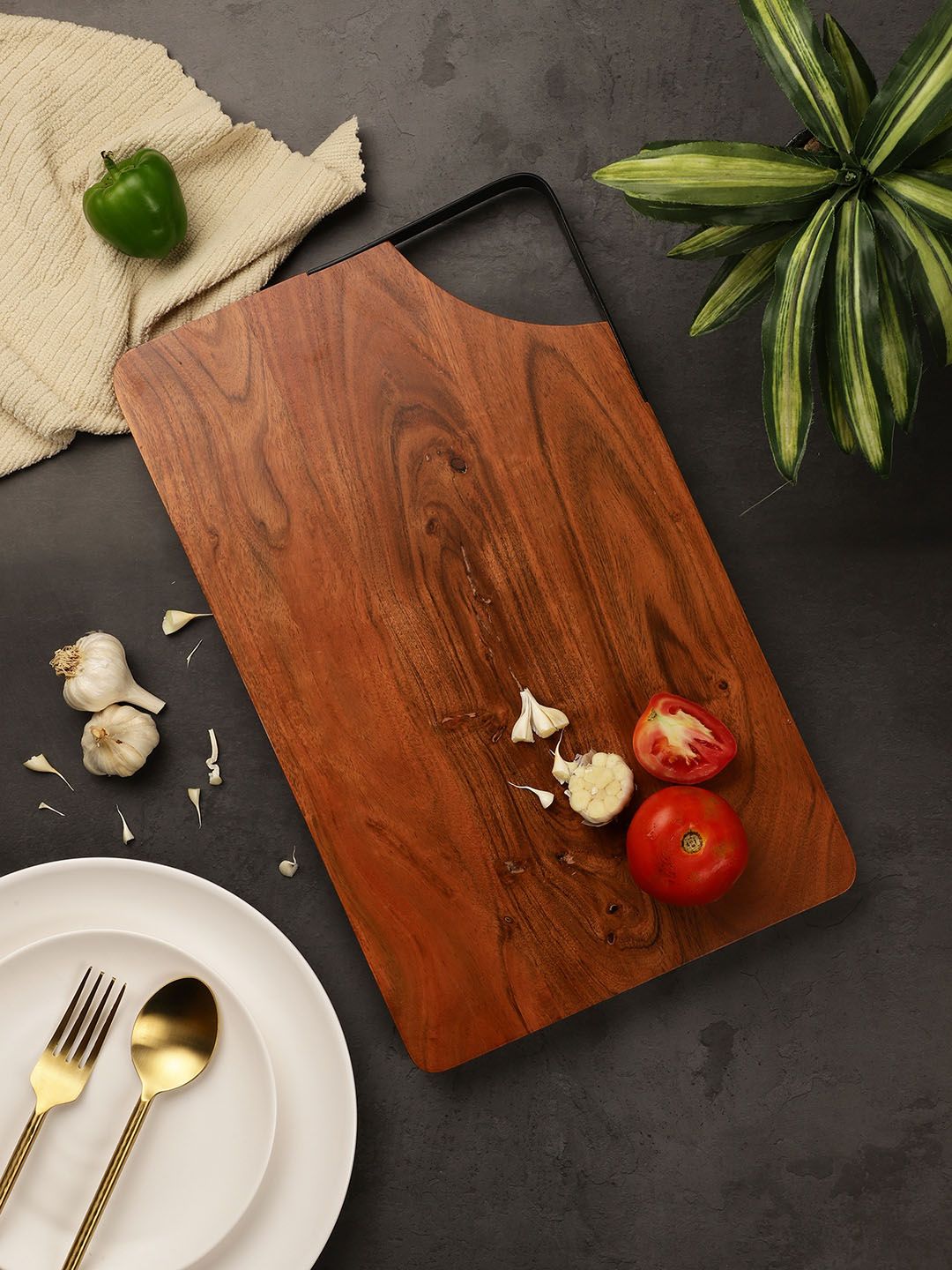 VarEesha Brown Solid Wood Chopping Board With Metal Handle Price in India