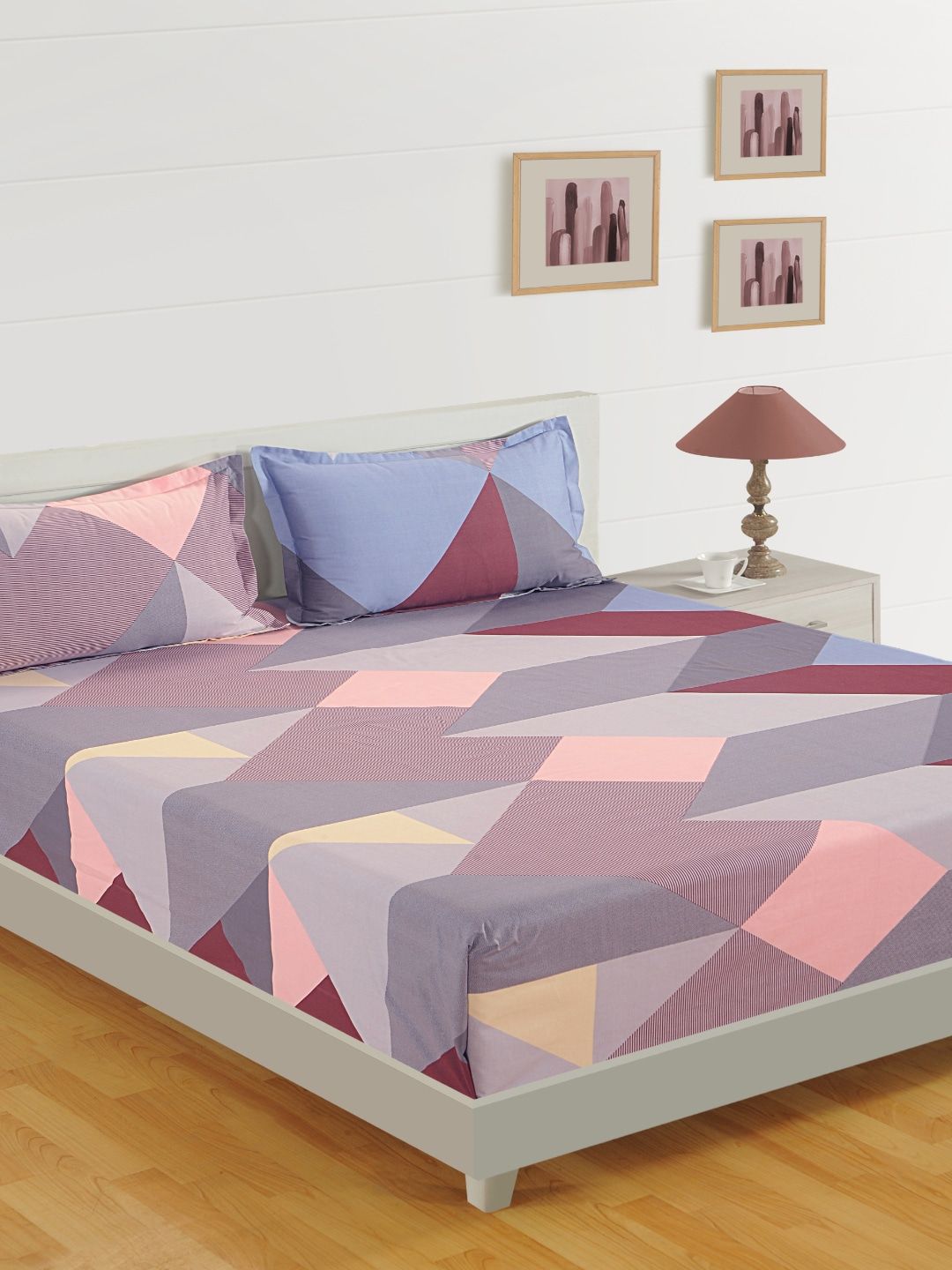 SWAYAM Grey & Maroon Geometric 200 TC Cotton 1 King Bedsheet with 2 Pillow Covers Price in India