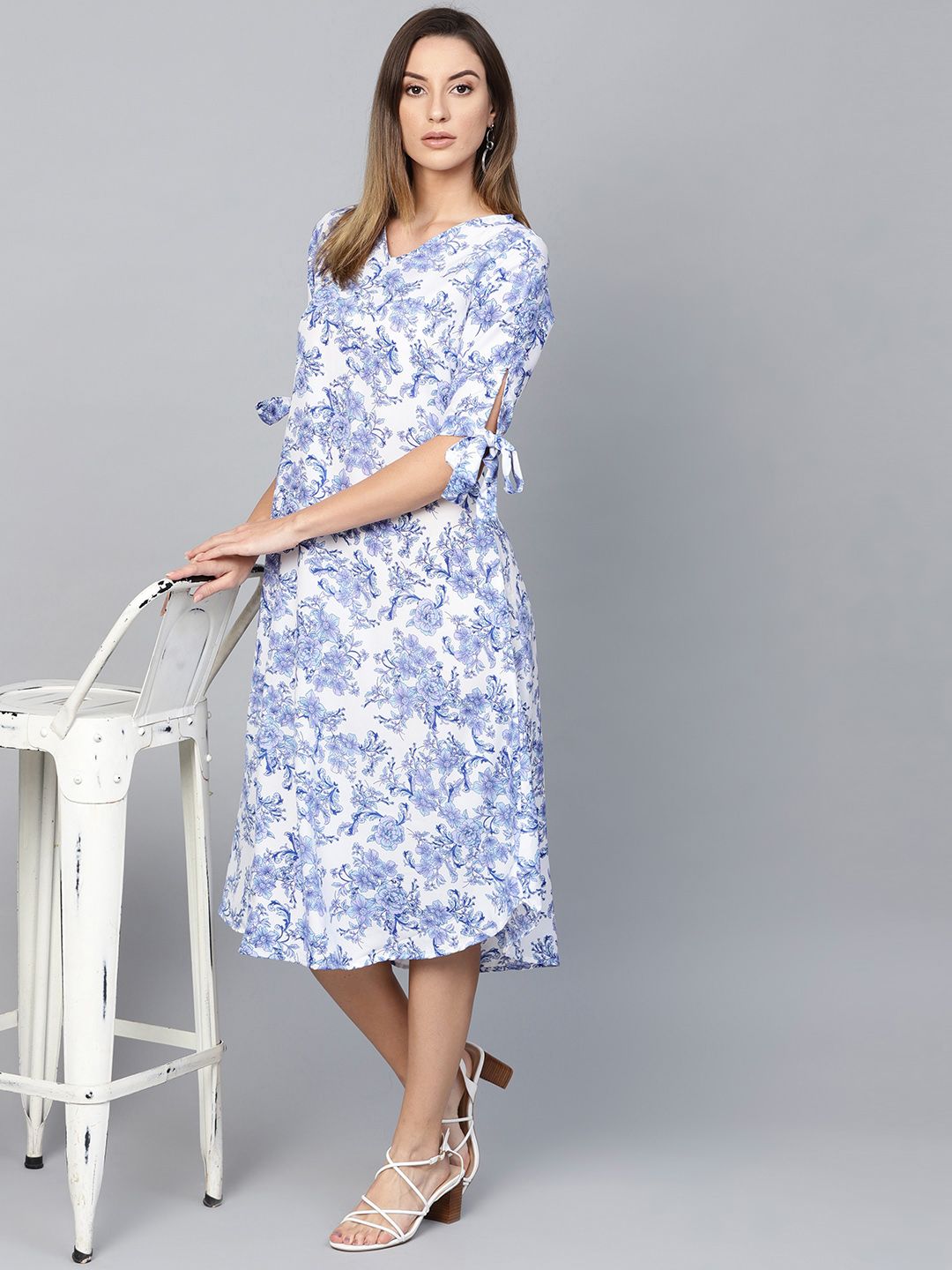 Myshka Women Blue & White Floral Print A-Line Dress Price in India