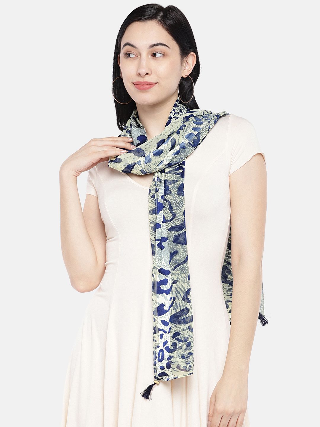 Shiloh Blue and Off-white Printed Scarf Price in India