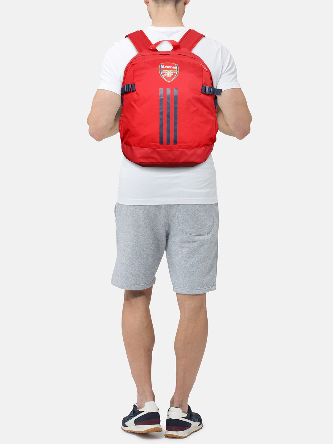 adidas arsenal backpack Home College Size 26 Victory Blue/Better Scarlet/White, Victory Blue/Better Scarlet/White, 26, Classic Perfect for everyday use or as a thoughtful gift for any Arsenal supporter. Arsenal adidas Backpack - Black