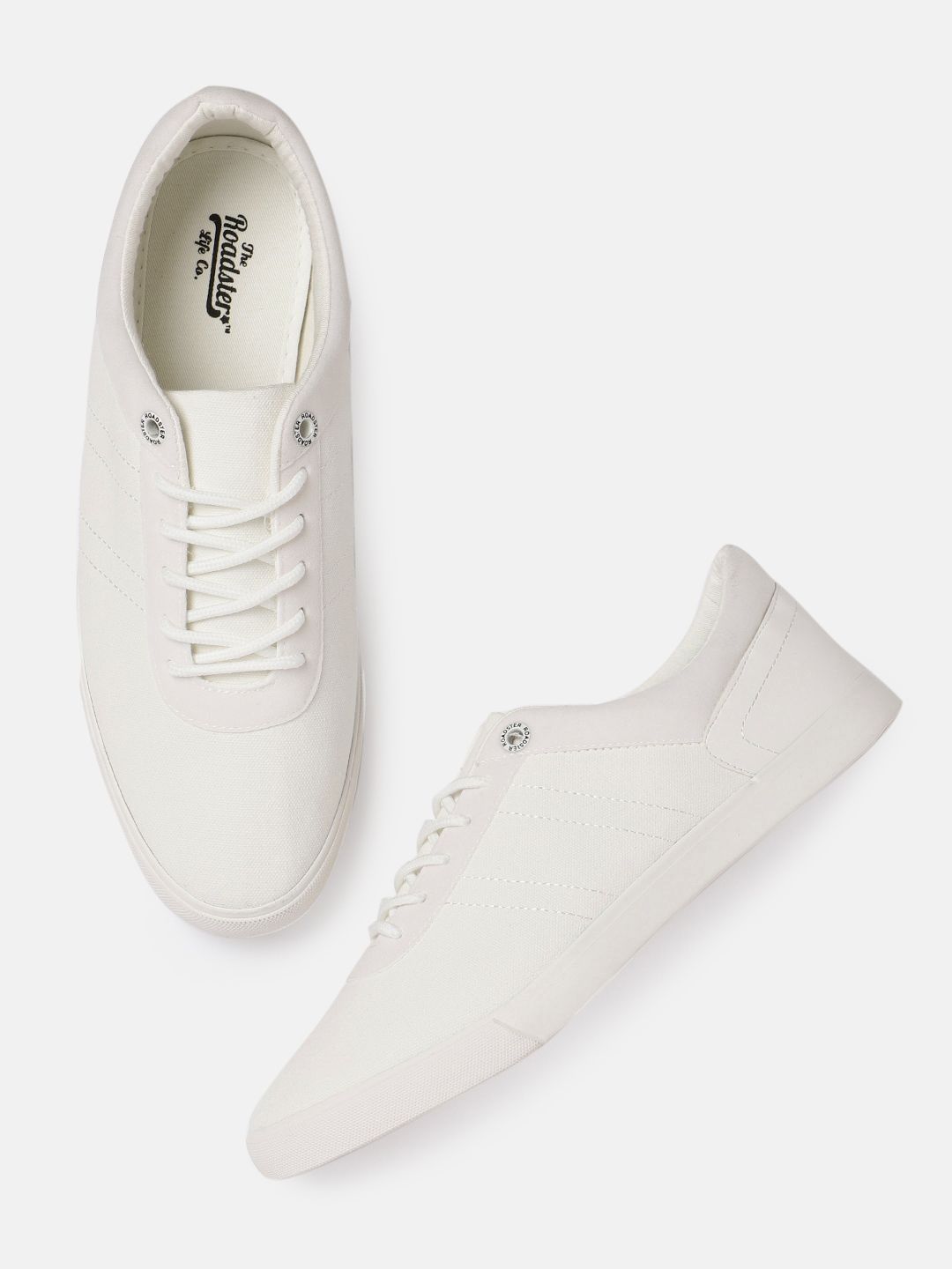 Roadster Men White Solid Sneakers