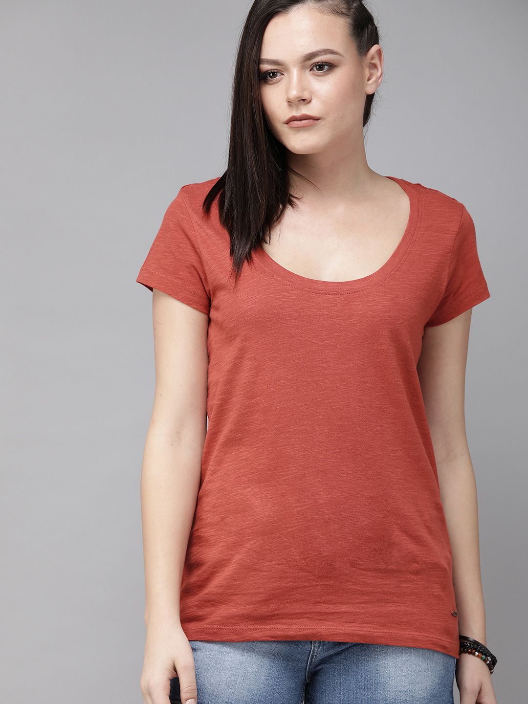 Roadster Women Rust Red Solid Scoop Neck T-shirt