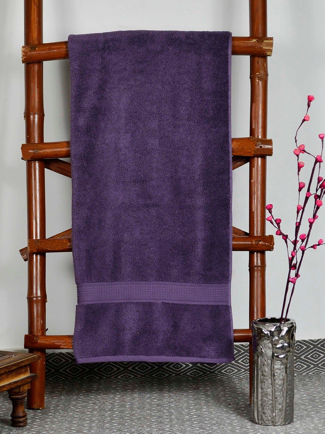 Avira Home Purple Solid 550 GSM Cotton Bath Towel Price in India