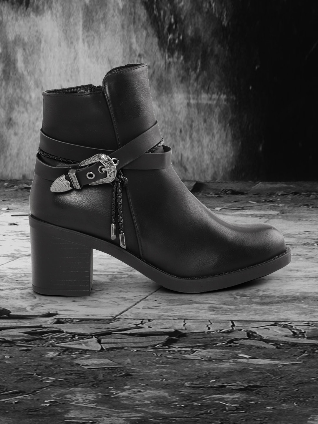 The Roadster Lifestyle Co Black Block Mid Top Heeled Boots with Buckles Price in India