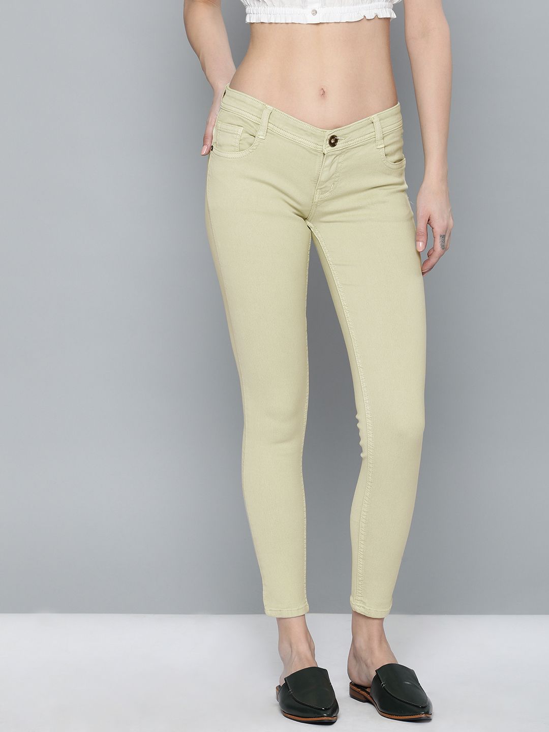 High Star Women Green Slim Fit Mid-Rise Clean Look Stretchable Jeans Price in India
