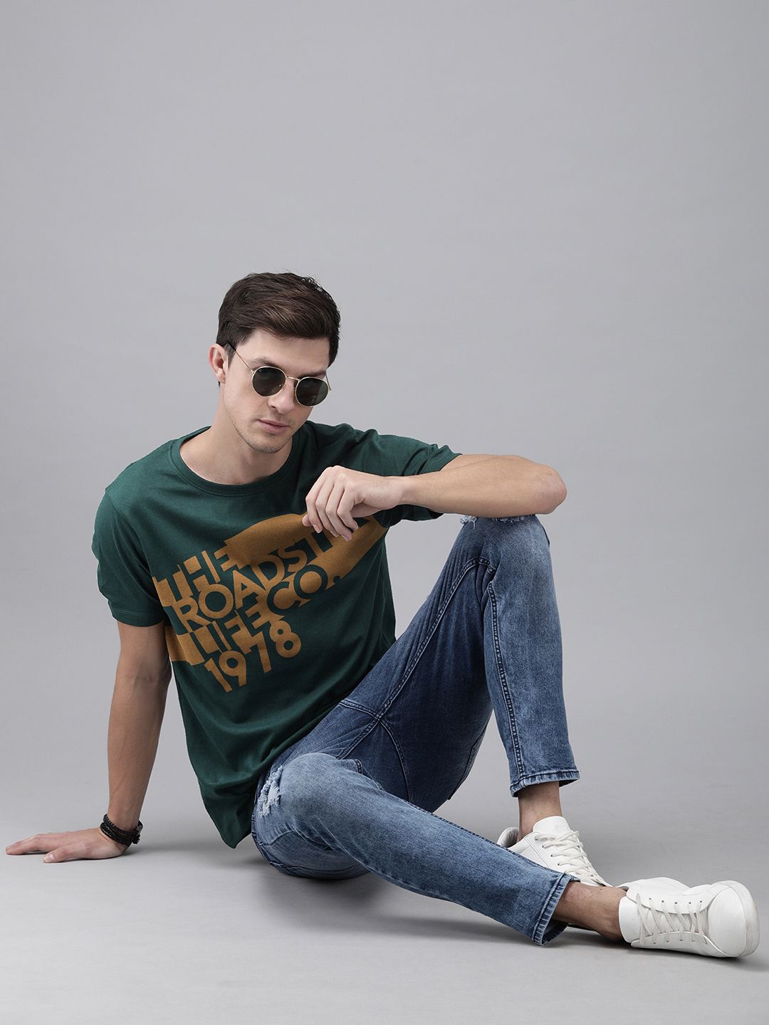 The Roadster Lifestyle Co Men Teal Green  Mustard Yellow Brand Carrier Printed Round Neck Pure Cotton T-shirt