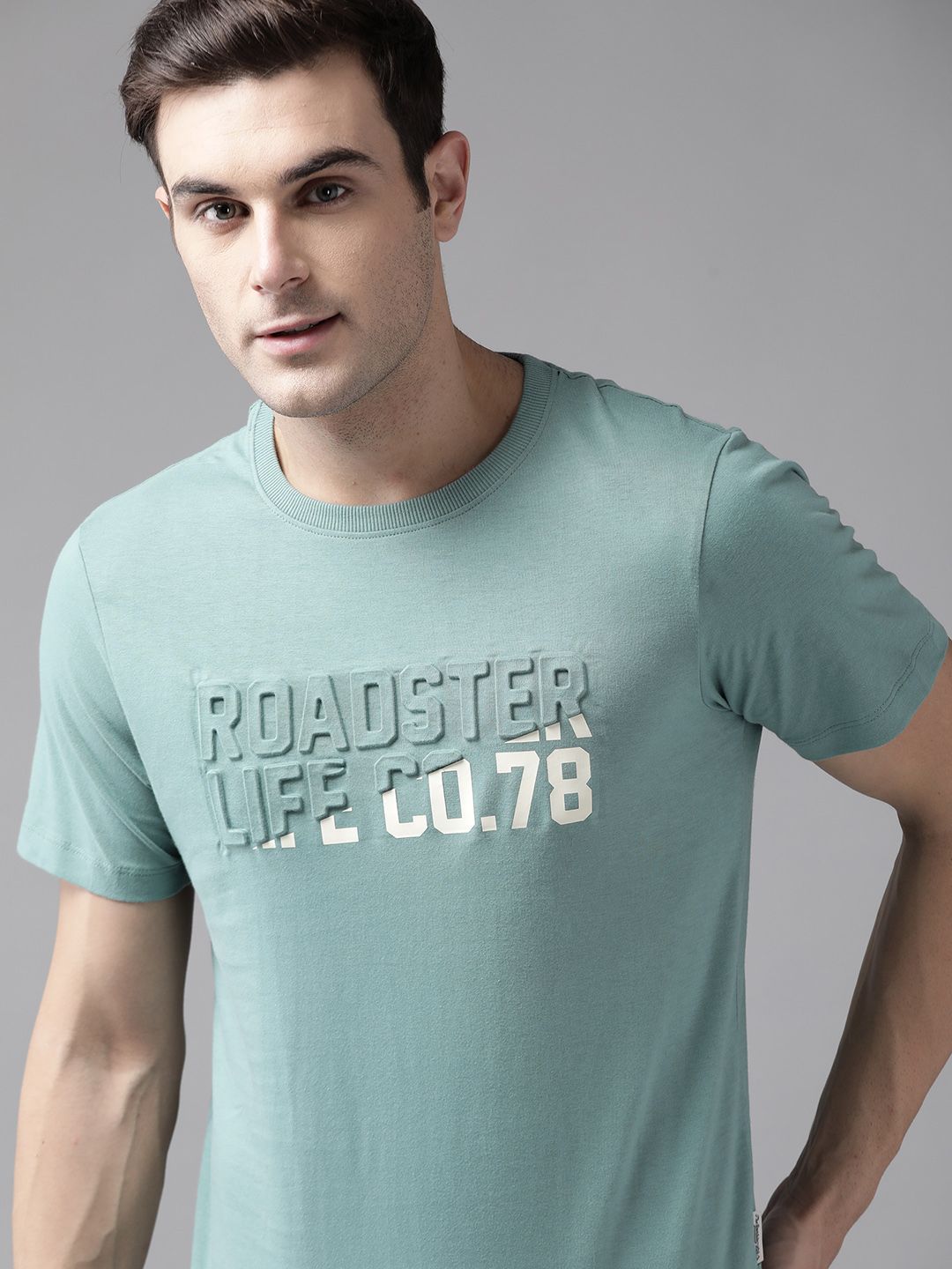 Roadster Men Sea Green Embossed Printed Round Neck T-shirt