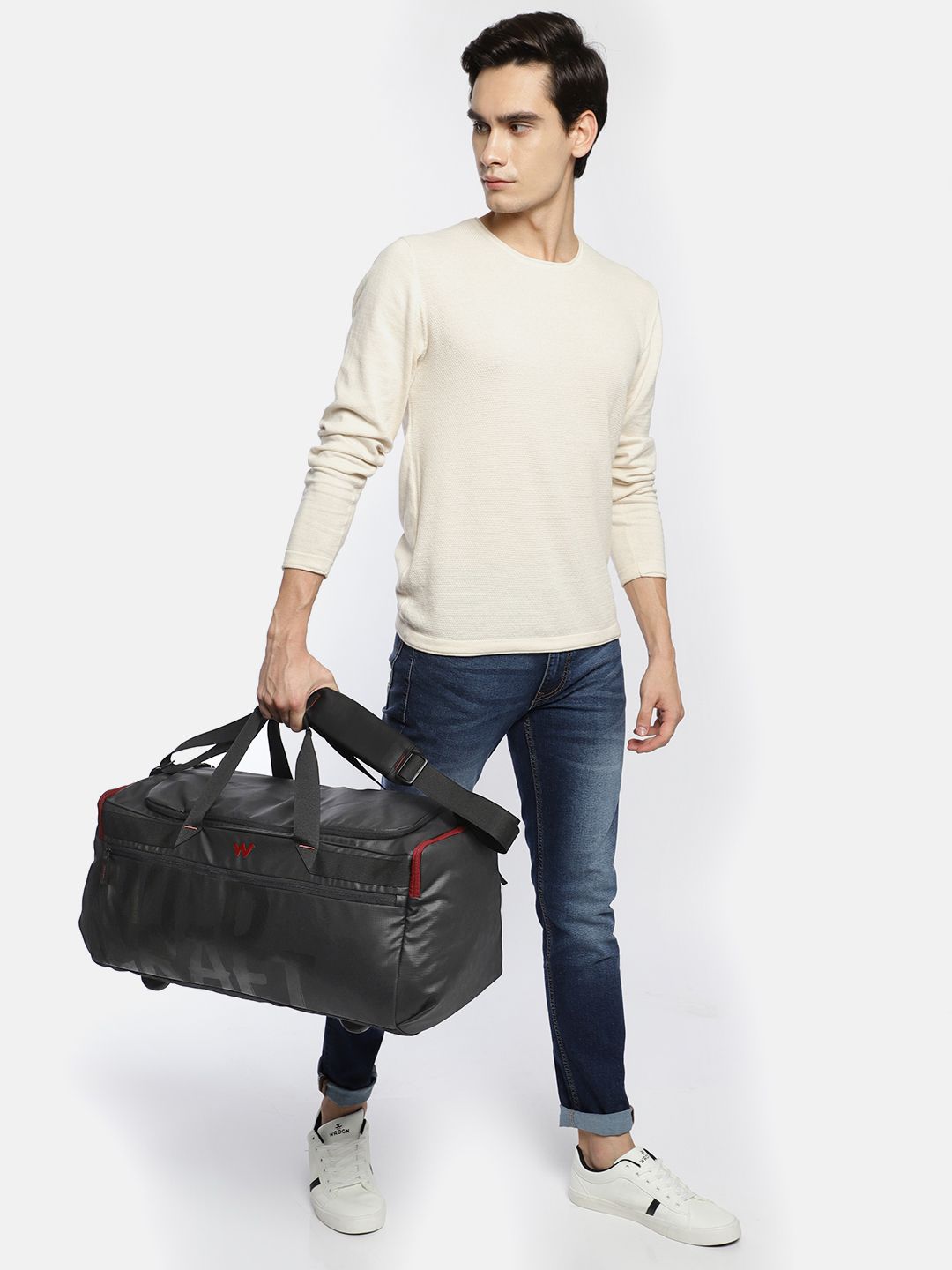 Buy Wildcraft Unisex Black Solid Pathfinder Duffel Bag - Duffel