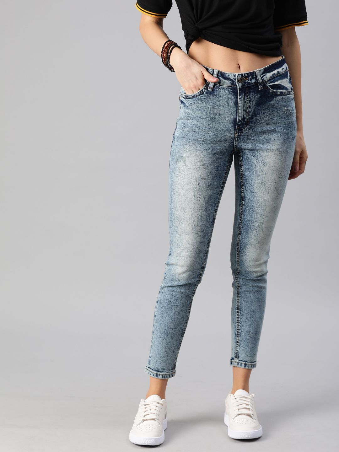 The Roadster Lifestyle Co Women Blue Skinny Fit Mid-Rise Clean Look Stretchable Jeans Price in India