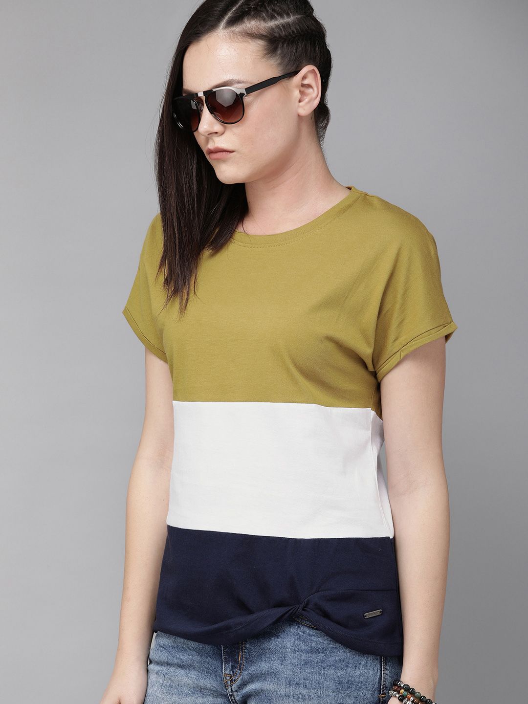 Roadster Women Olive Green & White Colourblocked Round Neck T-shirt