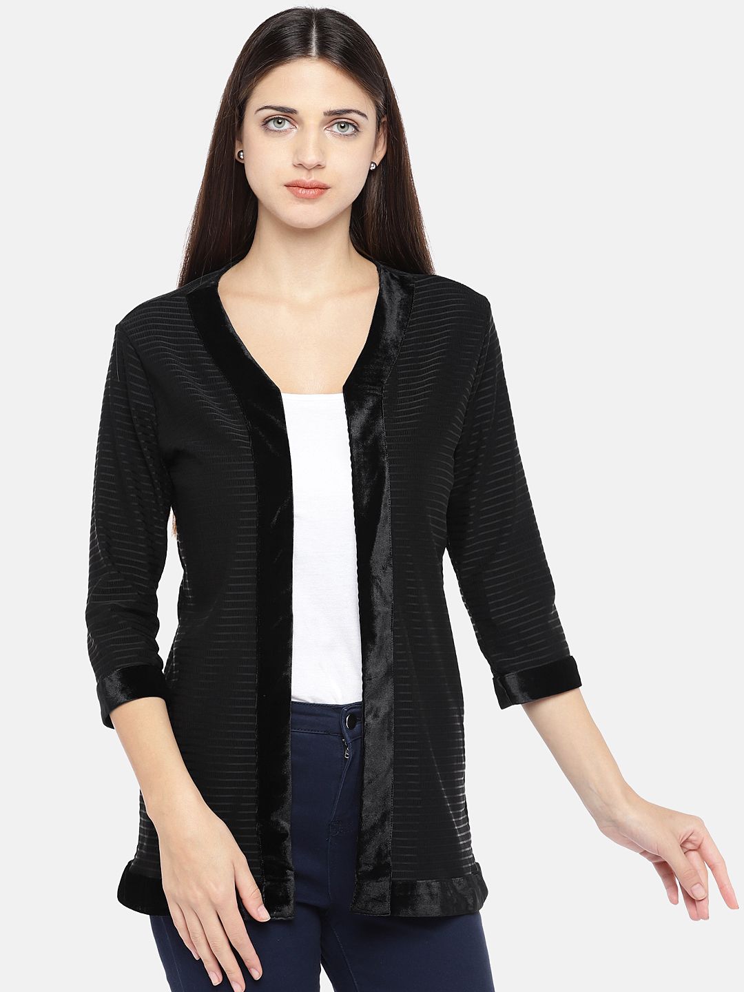 Globus Women Black Solid Open Front Shrug