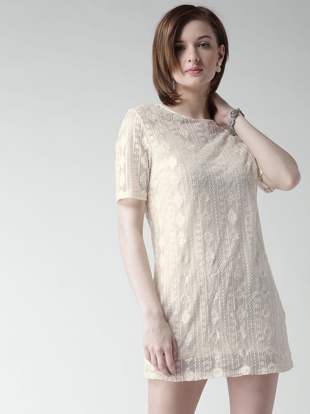 Buy FOREVER 21 Cream-Coloured Lace Shift Dress - Dresses for Women 1103160  | Myntra
