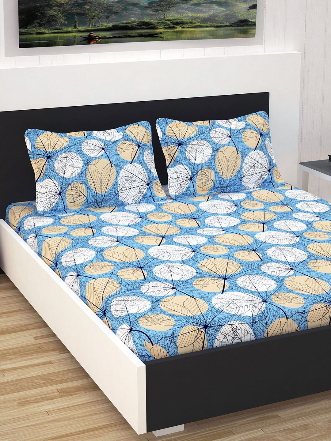 Divine Casa Blue & Beige Geometric 144 TC Cotton 1 Queen Bedsheet with 2 Pillow Covers Price in India