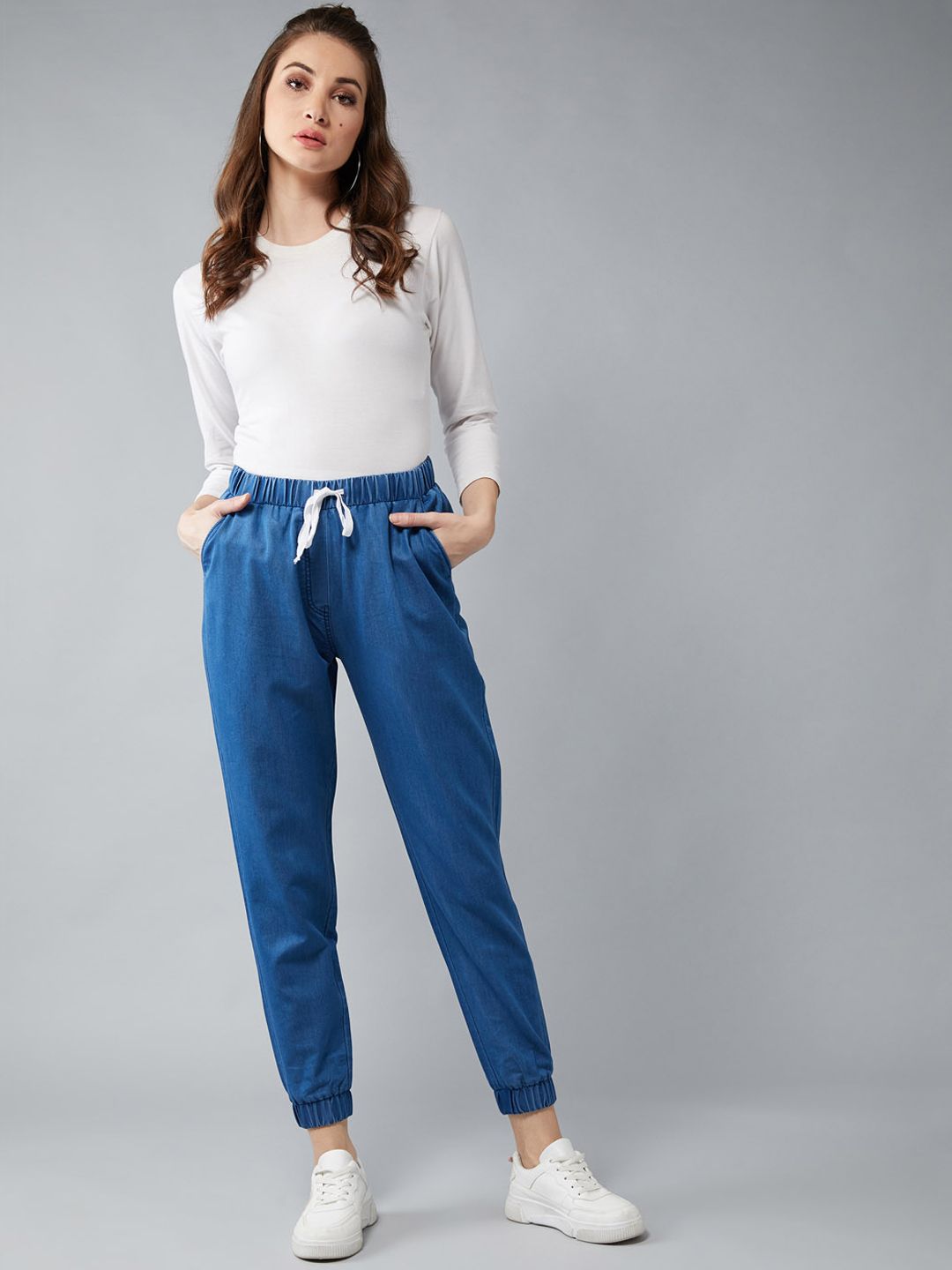 DOLCE CRUDO Women Blue Regular Fit Denim Solid Joggers Price in India