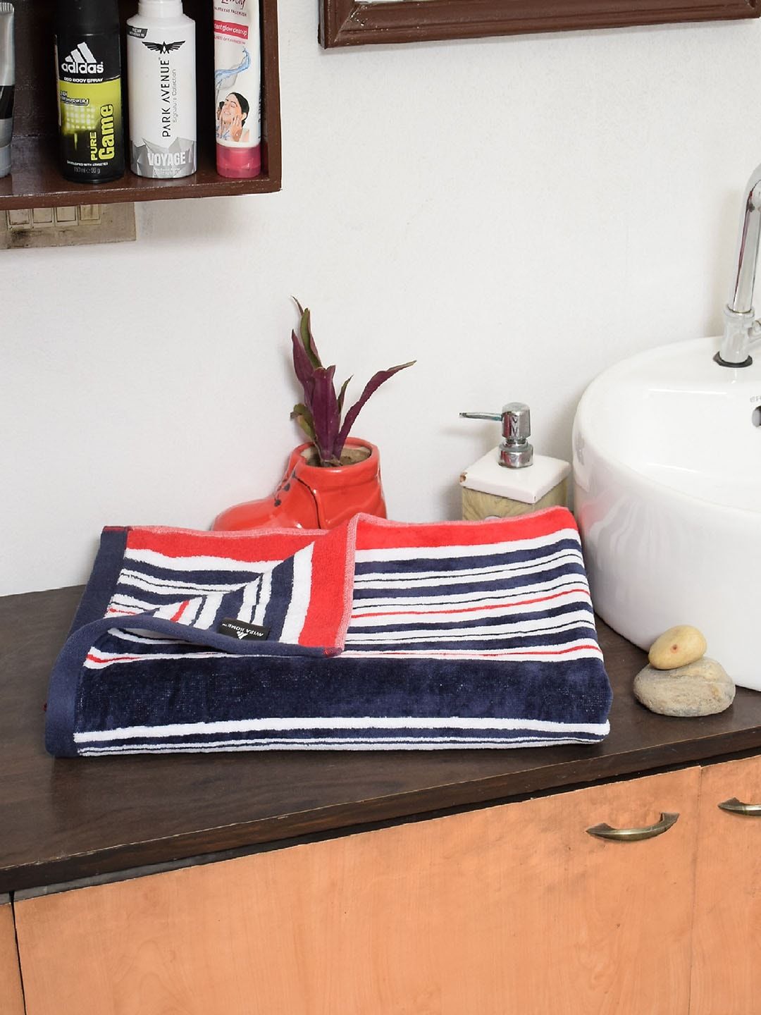Avira Home Navy Blue & Red Striped 480GSM Pure Cotton Bath Towel Price in India