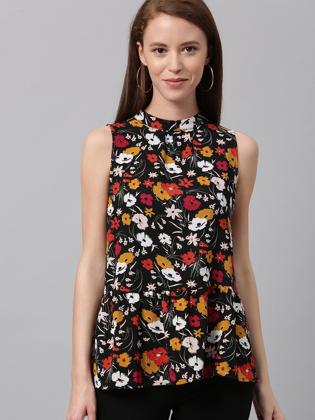 Chemistry Women Black & White Floral Printed Gathered Top with Tie-Ups