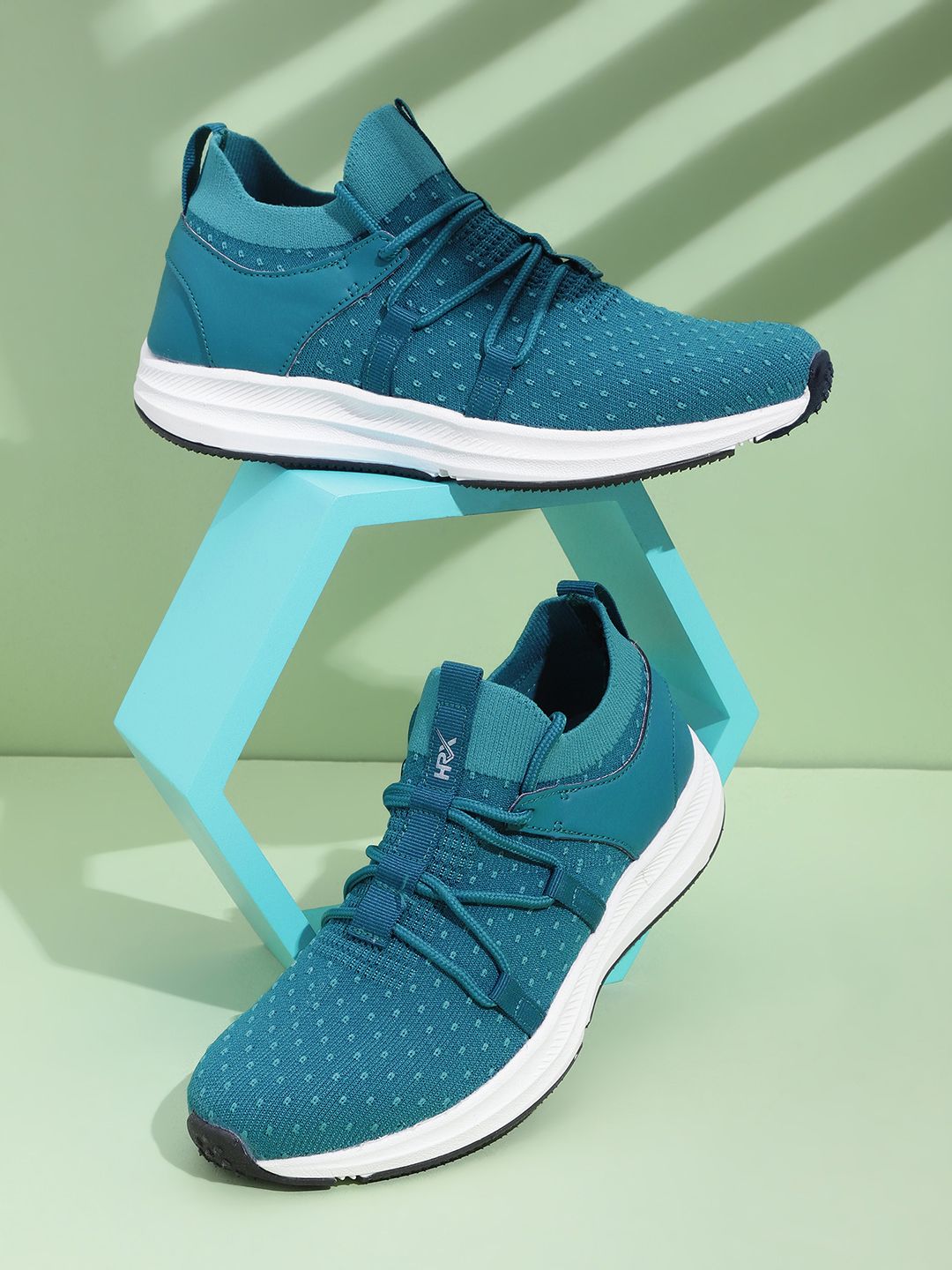 HRX by Hrithik Roshan Women Teal Blue Front Runner Shoes Price in India