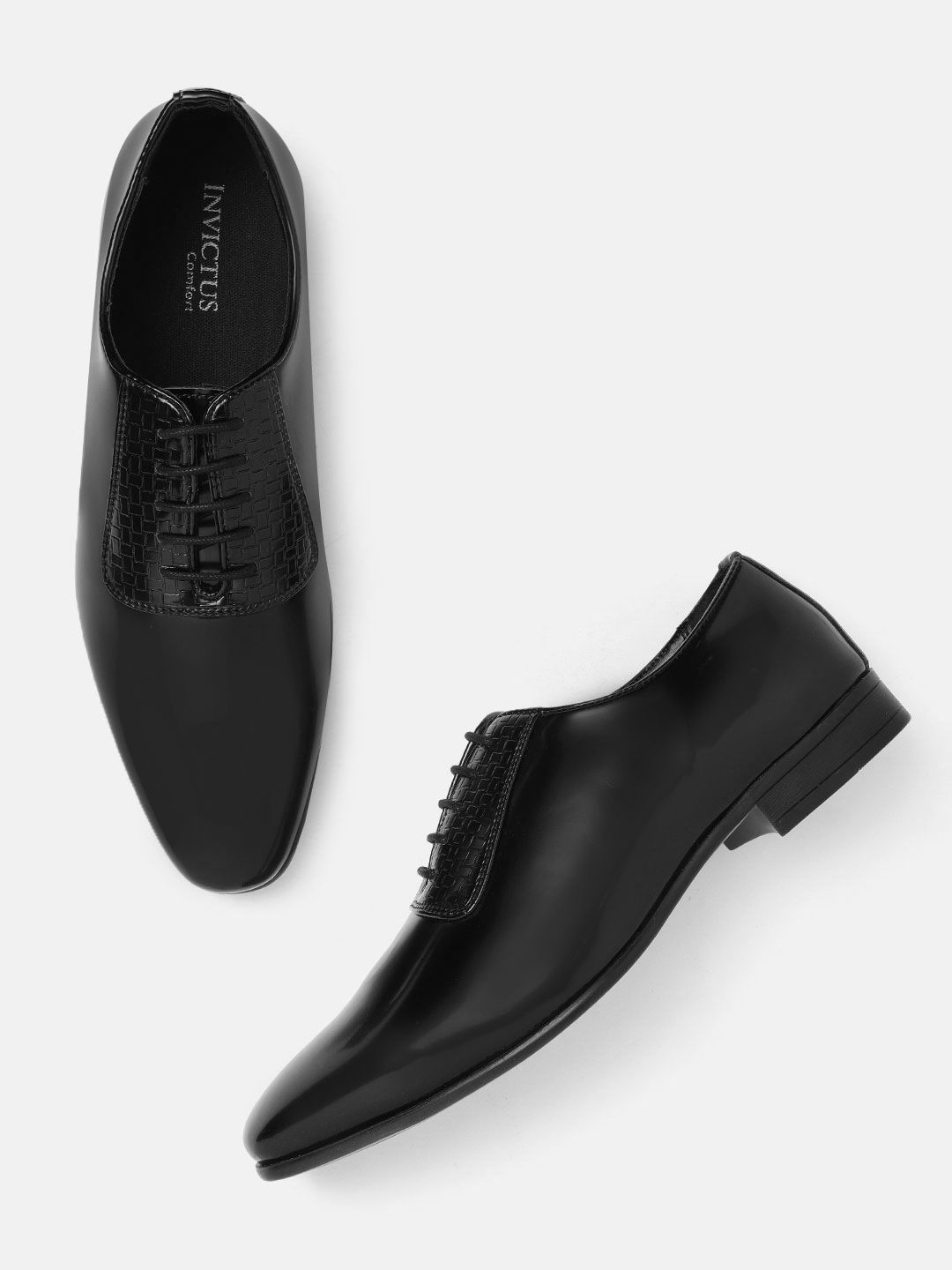 INVICTUS Men Black Solid Formal Oxfords