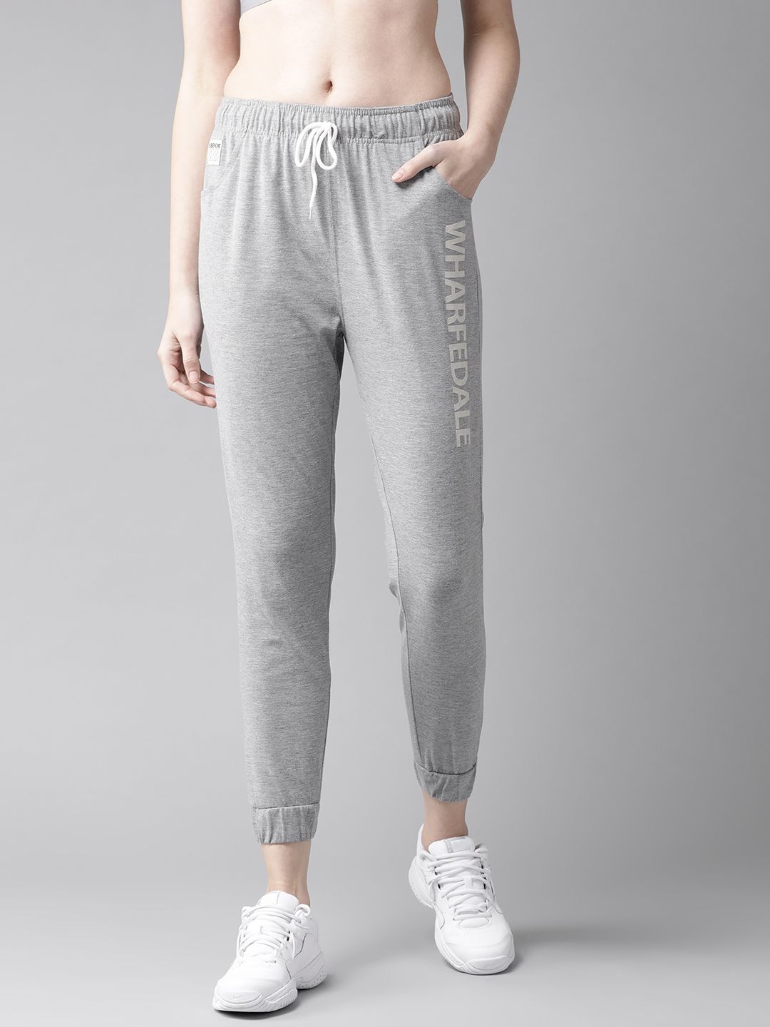 Hubberholme Women Grey Melange Slim Fit Solid Cropped Joggers Price in India