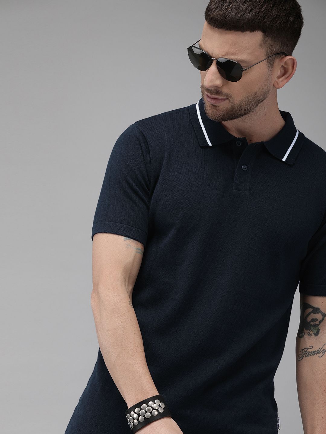 Roadster Men Navy Blue Solid Polo Collar T-shirt