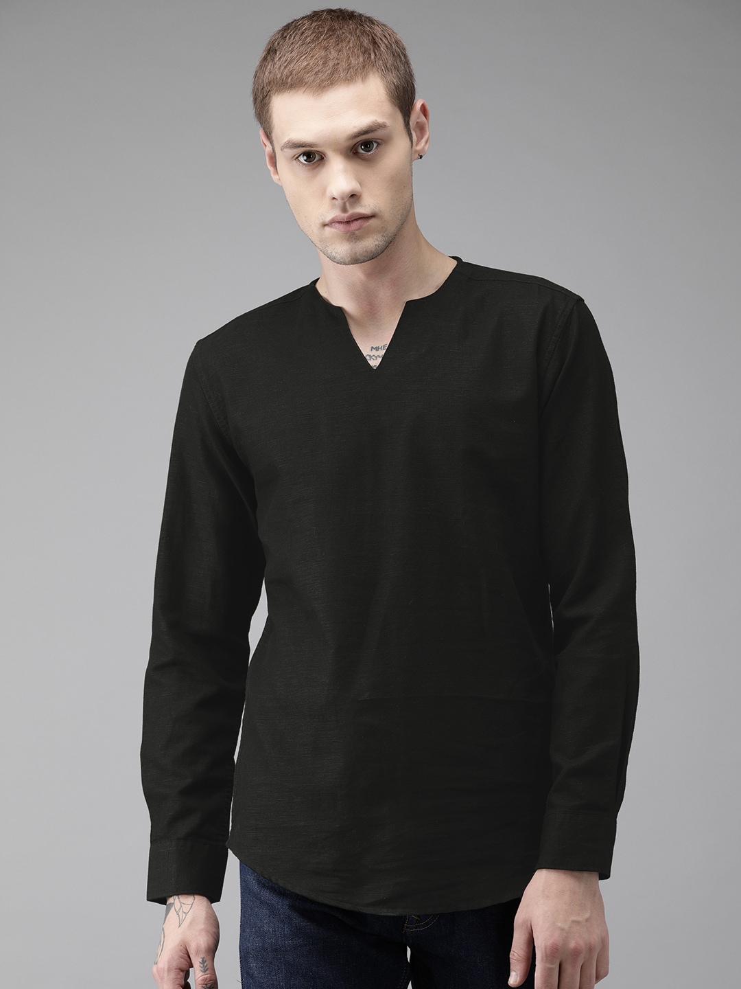 Bene Kleed Men Black Regular Fit Solid Casual Shirt