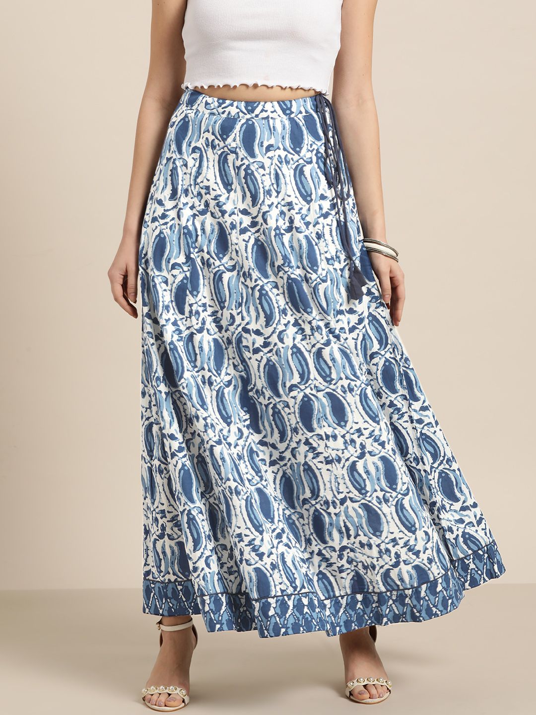 Shae by SASSAFRAS Women White & Blue Paisley Print Maxi Flared Skirt