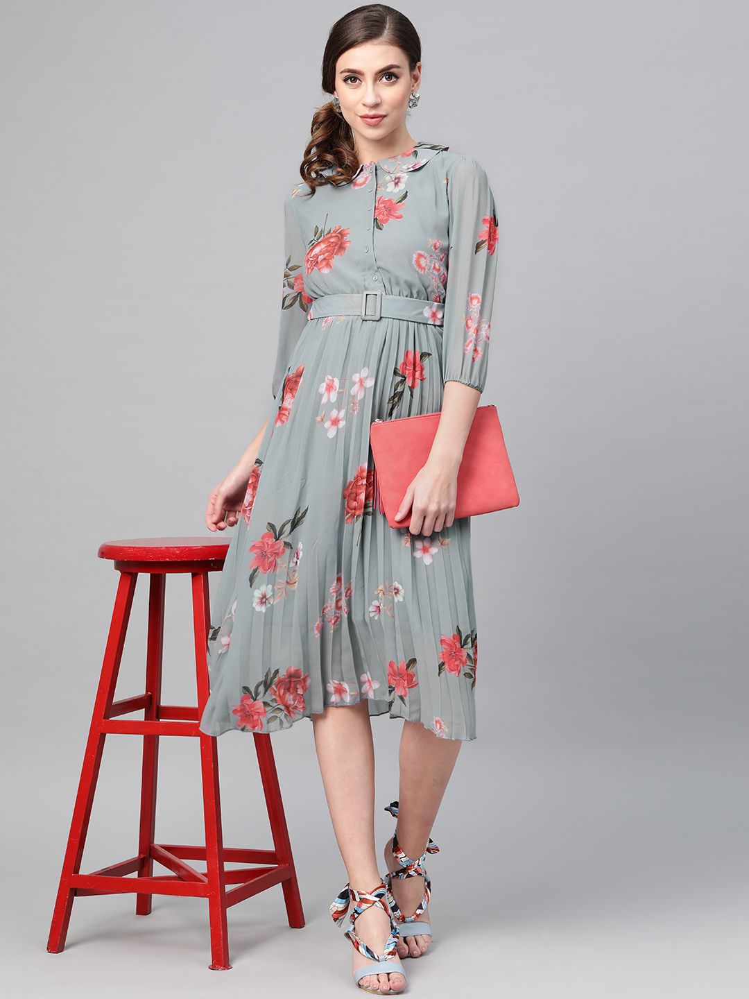 SASSAFRAS Grey & Peach-Coloured Floral Printed Accordian Pleat Fit & Flare Dress Price in India
