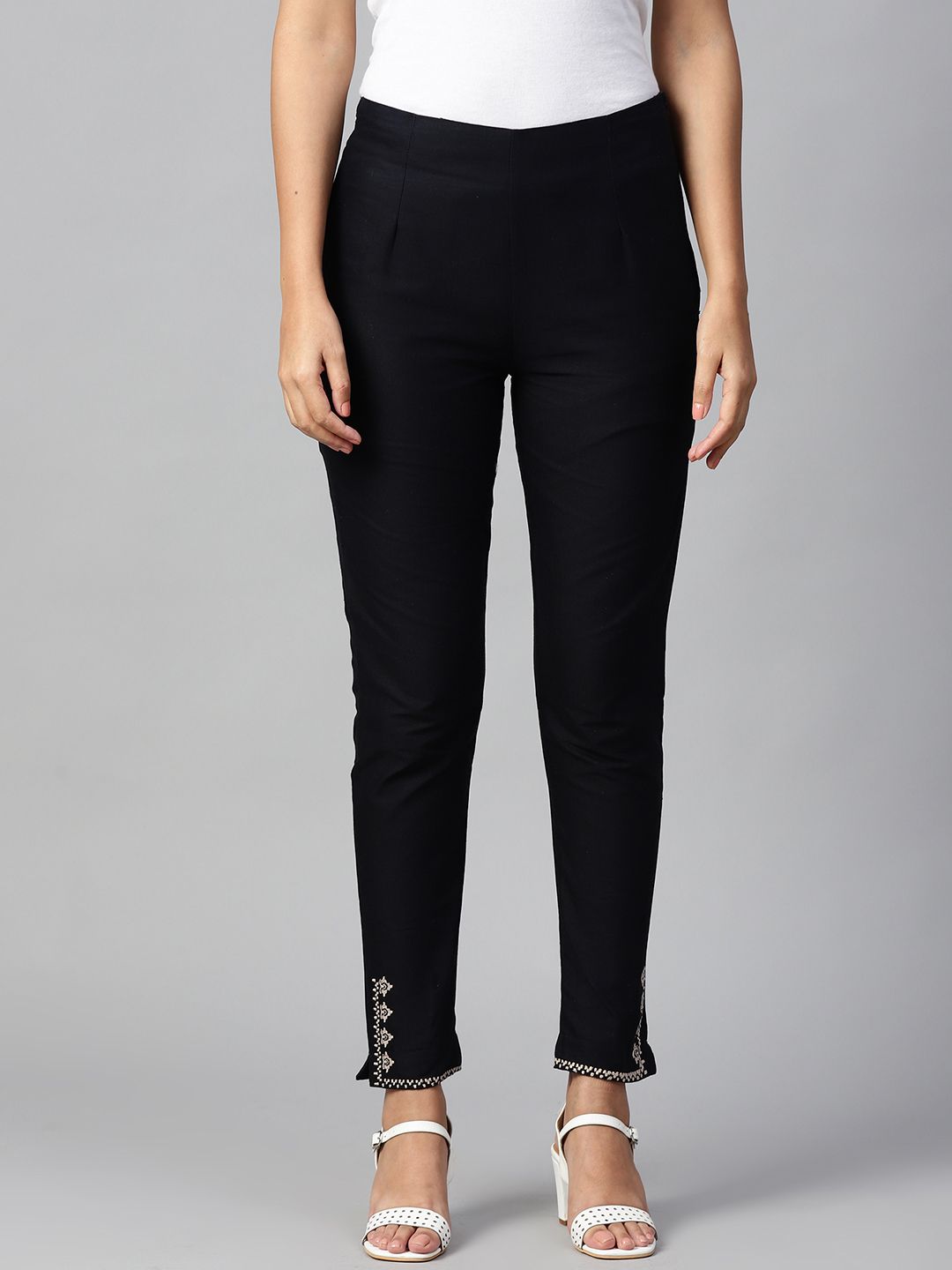 W Women Black Regular Fit Solid Regular Trousers