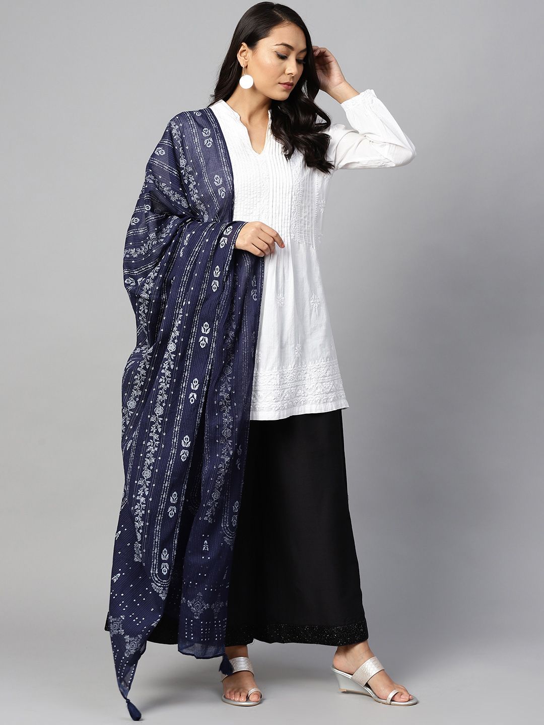 W Navy Blue & White Printed Pure Cotton Dupatta