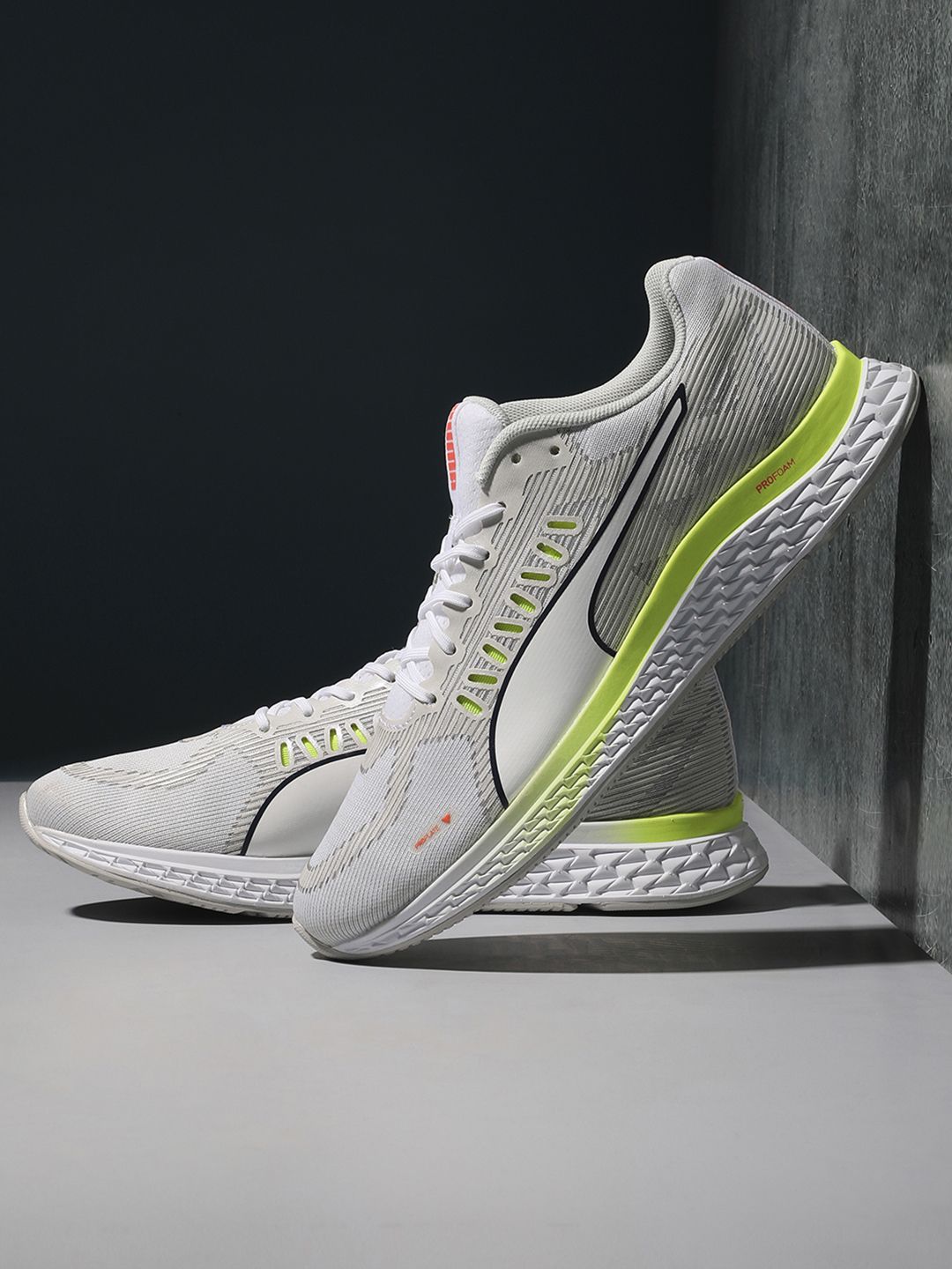 Puma Women White Mesh Speed Sutamina Running Shoes Price in India