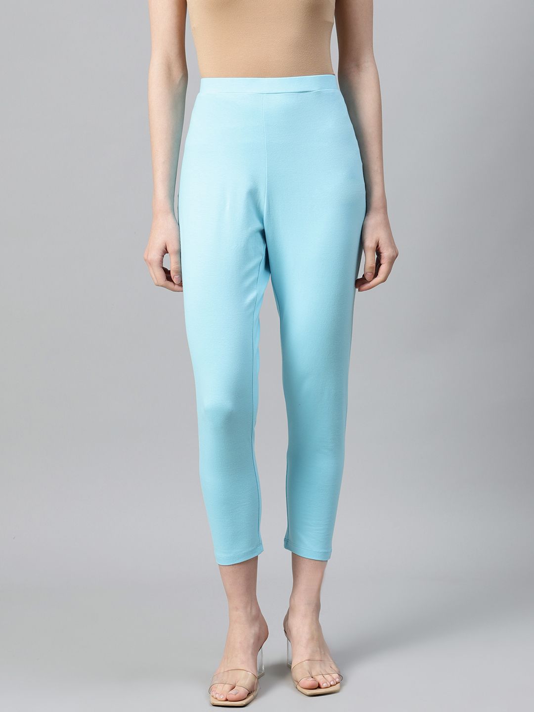 W Women Blue Solid Cropped Leggings Price in India
