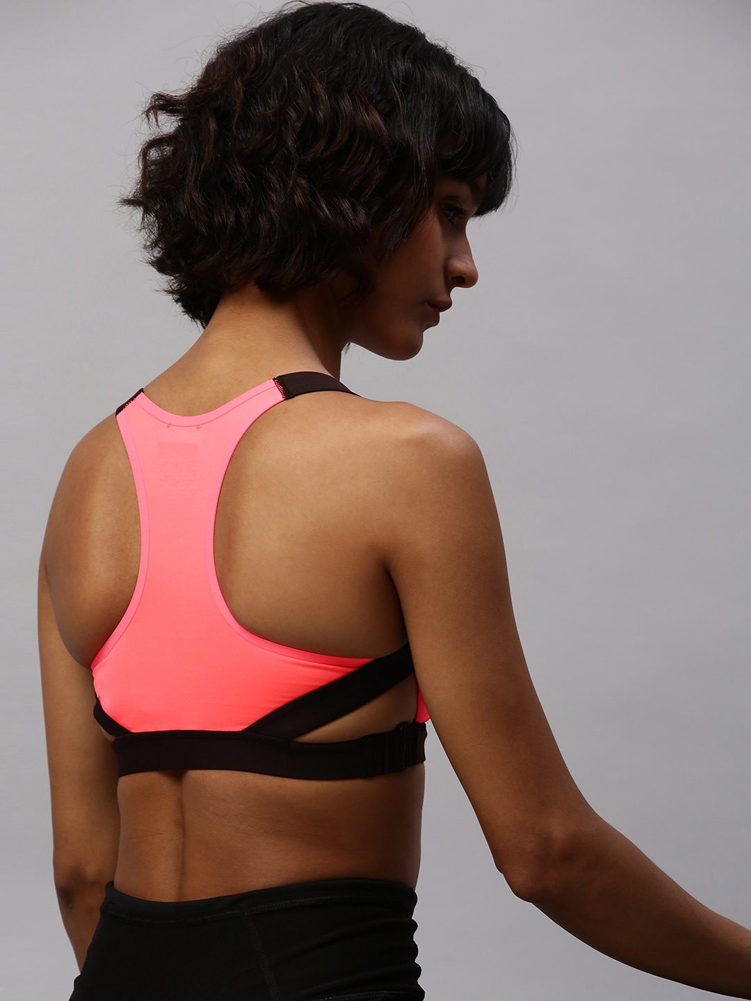 Puma Pink Solid Thermo-R+ Non-Wired Lightly Padded Sports Bra Price in India