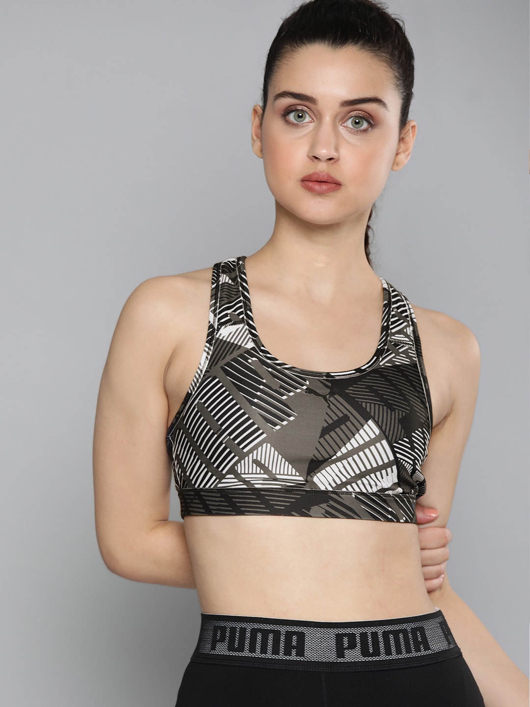 Puma Black & White Printed Non-Wired Lightly Padded Sports Bra 51891201 Price in India