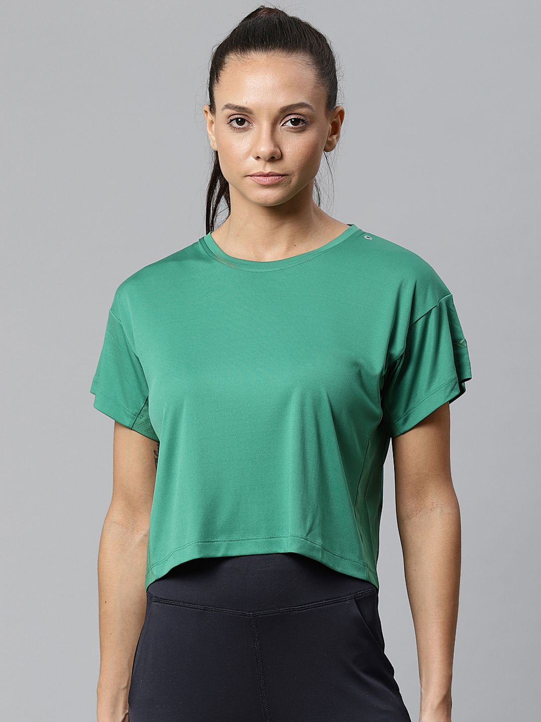 Alcis Women Green Solid Round Neck Crop Training T-shirt Price in India