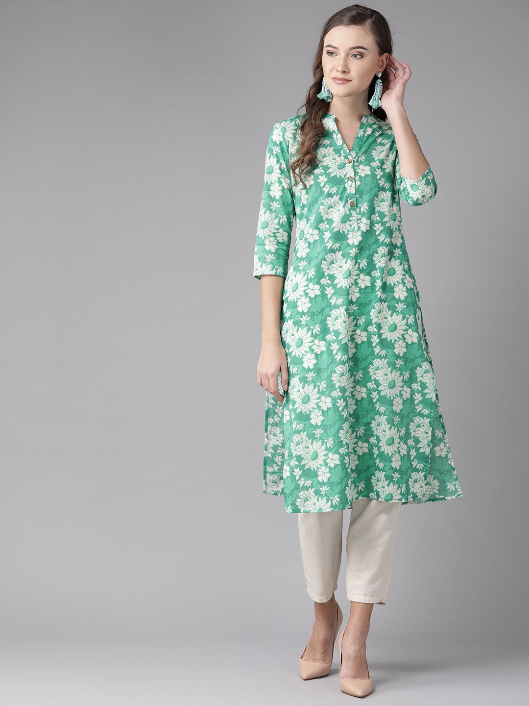 anayna Women Green & White Floral Printed Straight Kurta Price in India