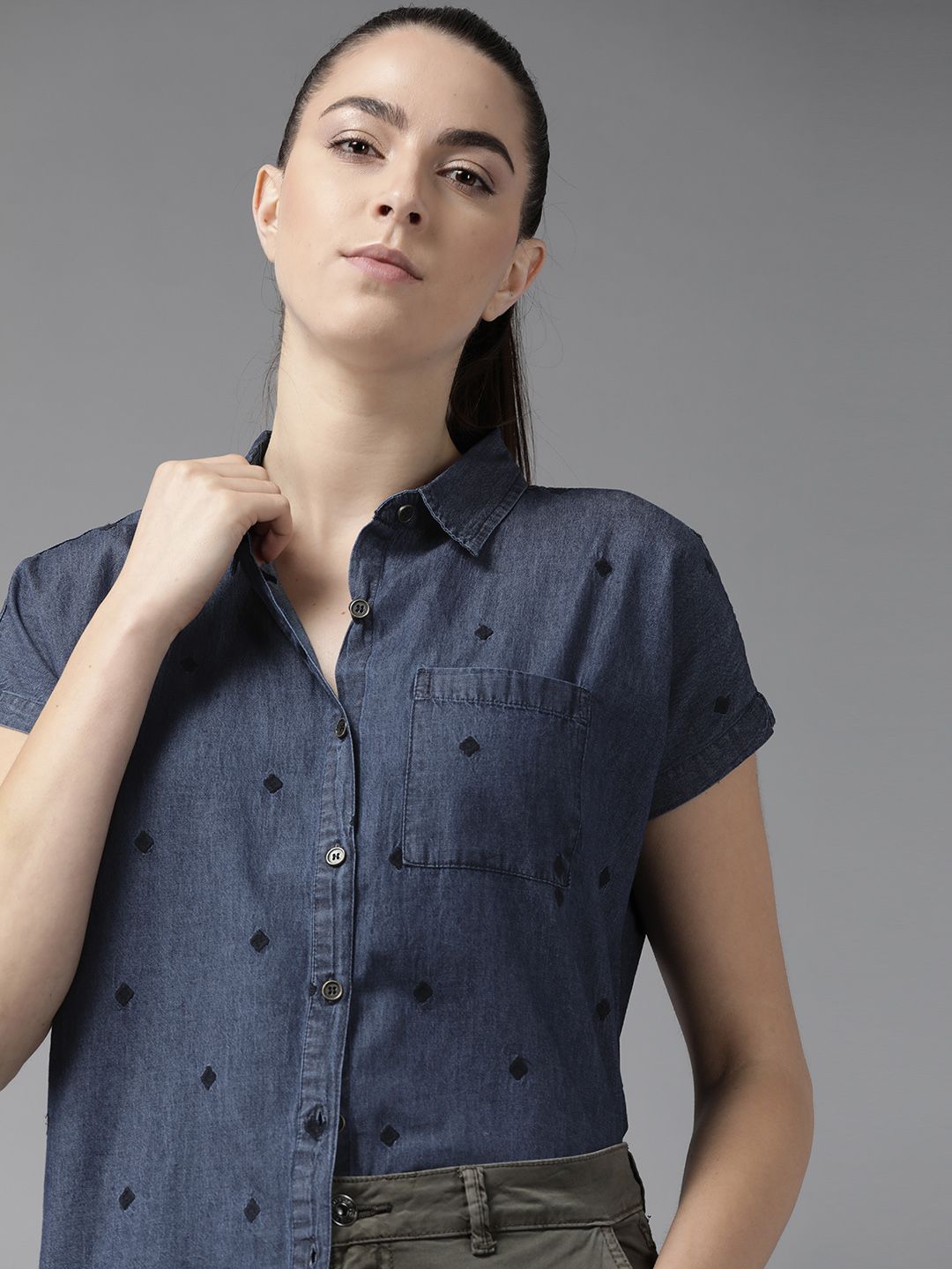 Roadster Women Navy Blue Regular Fit Embroidered Pure Cotton Chambray Casual Shirt