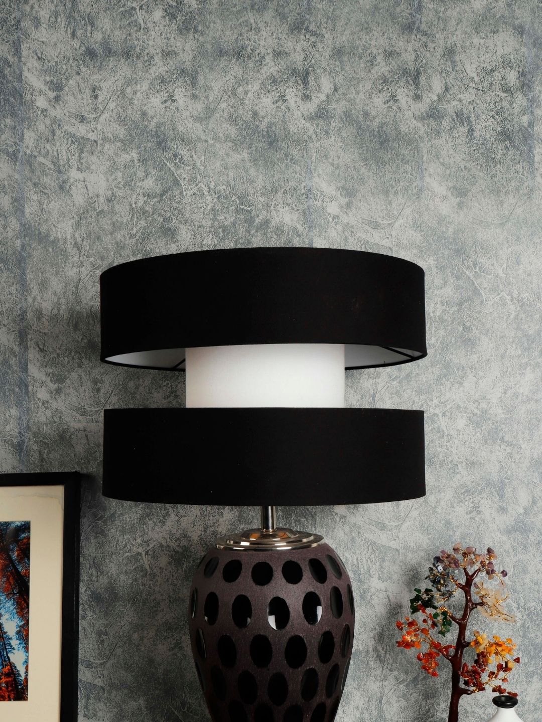 Grated Ginger Black Solid Handcrafted Table Top Lamp & Shade Price in India