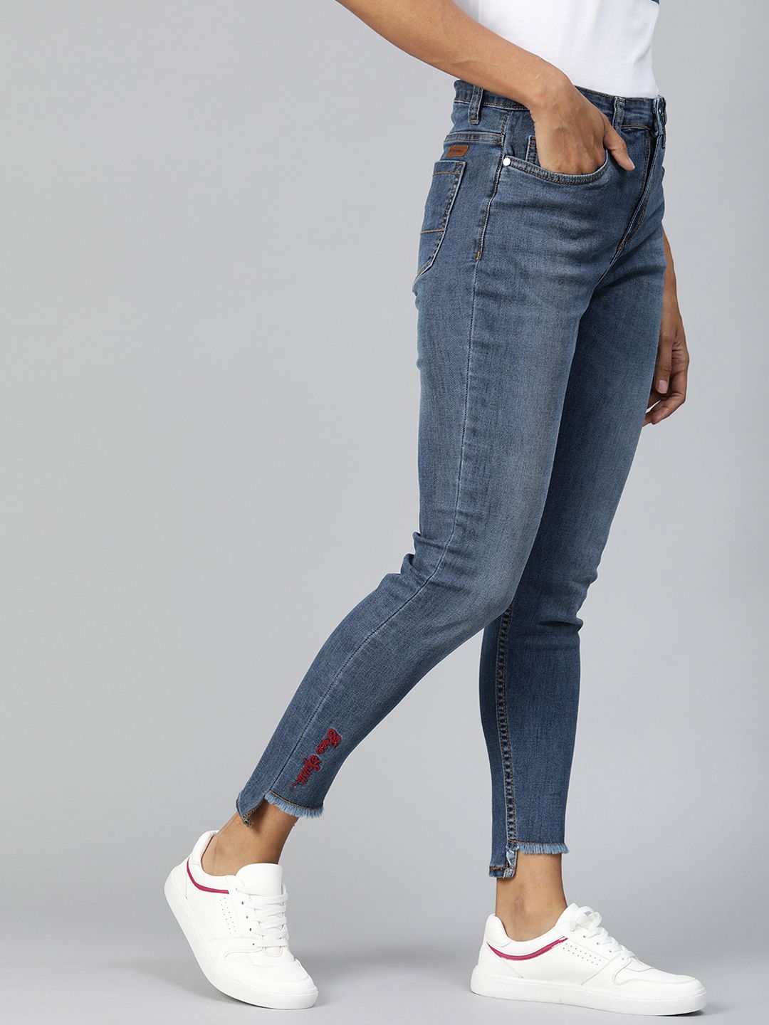 Mast & Harbour Women Blue Skinny Fit High-Rise Clean Look Stretchable Frayed Hem Jeans Price in India