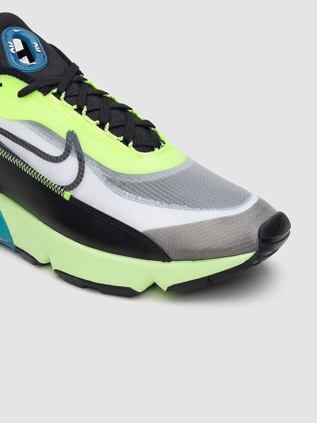 how to clean white air max 2090